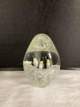 Dynasty Gallery Heirloom Collectibles Penguin Scene Paperweight