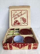 Vintage Hazel Atlas Moderntone 16 Piece Little Hostess Party Set in Box