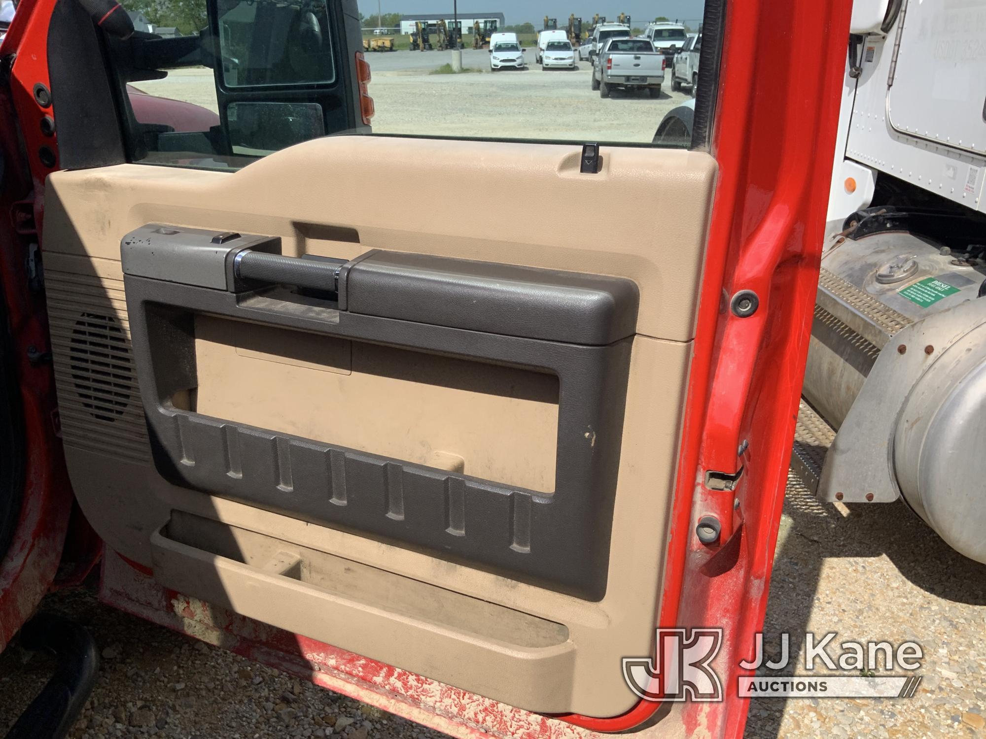 (Hawk Point, MO) ETI ETC37-IH, Articulating & Telescopic Bucket Truck mounted behind cab on 2016 For