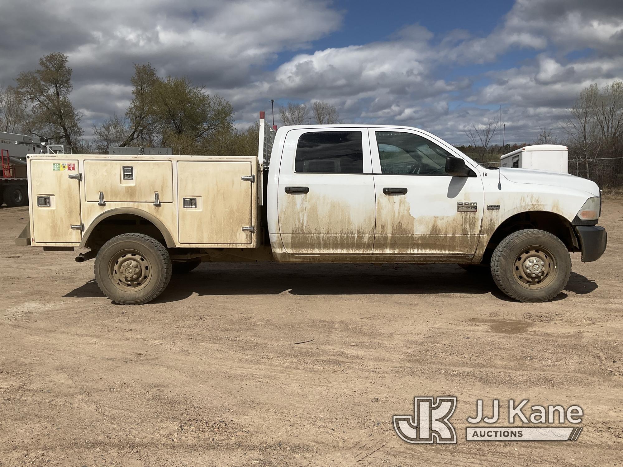 (Shakopee, MN) 2010 Dodge RAM 2500 4x4 Crew-Cab Service Truck Runs & Moves) (Jump to Start) (Exhaust