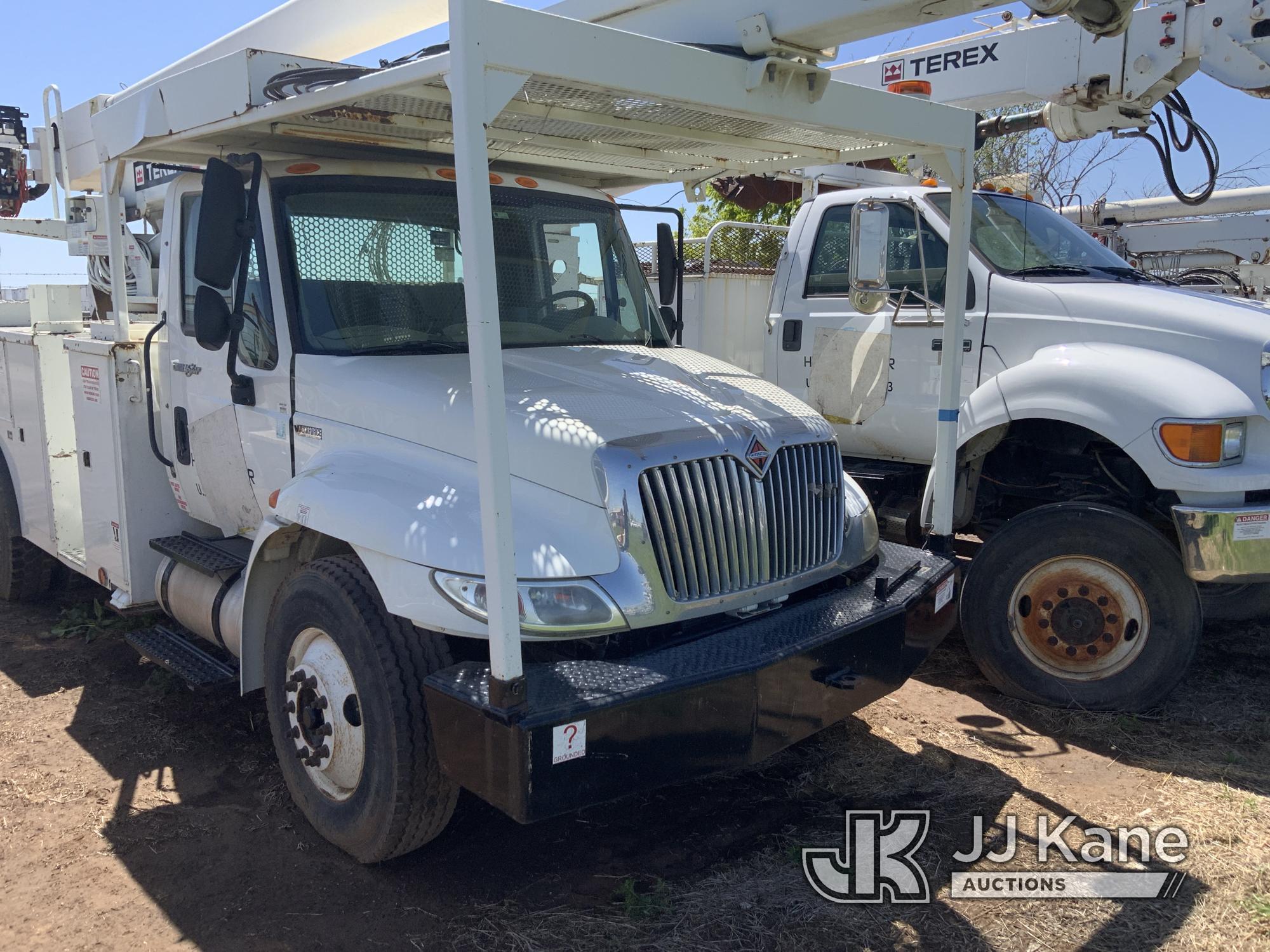 (Yukon, OK) HiRanger 5TC-55, Material Handling Bucket Truck rear mounted on 2014 International 4300