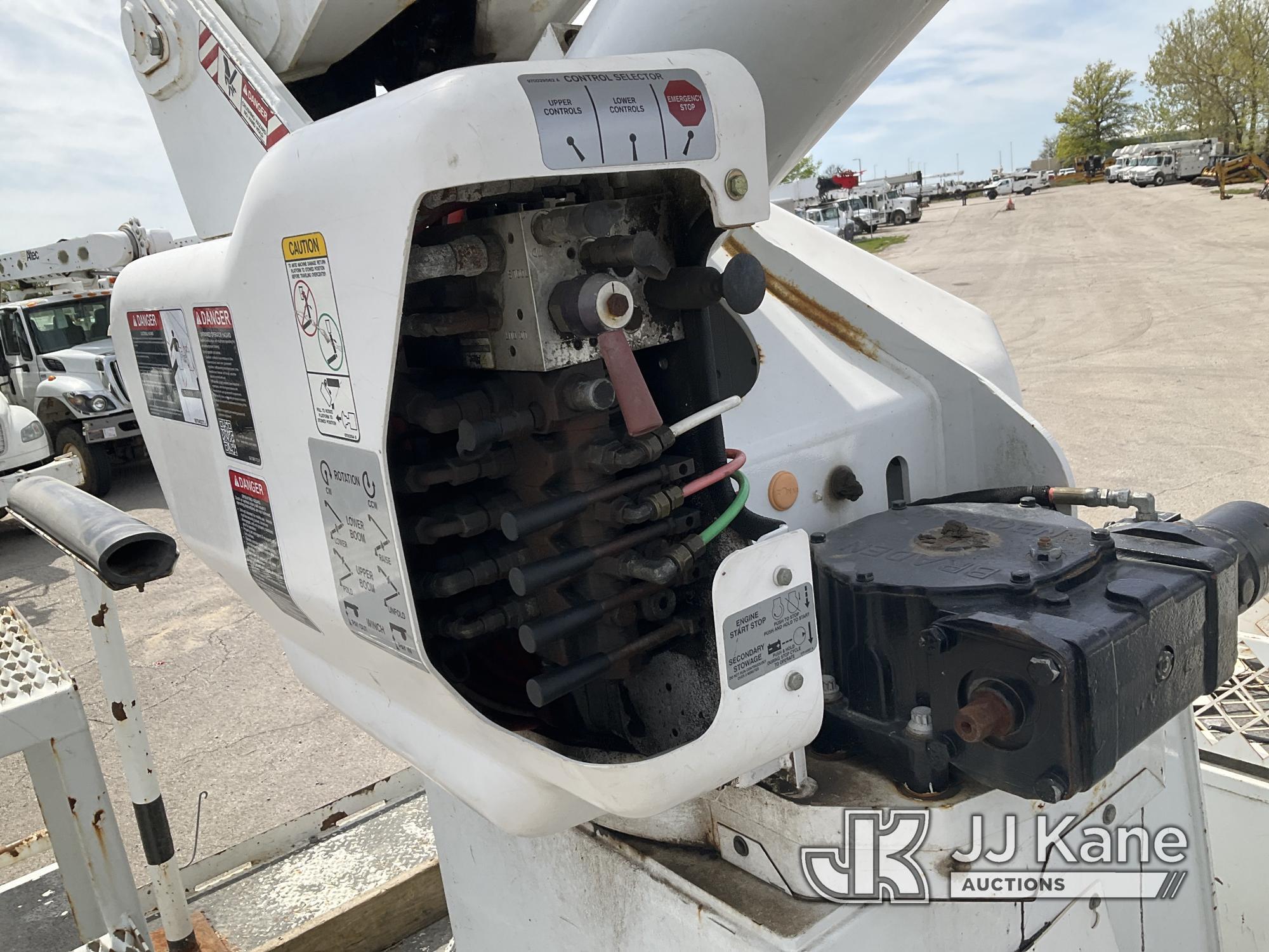 (Kansas City, MO) Altec AA55-MH, Over-Center Material Handling Bucket Truck rear mounted on 2014 Fre