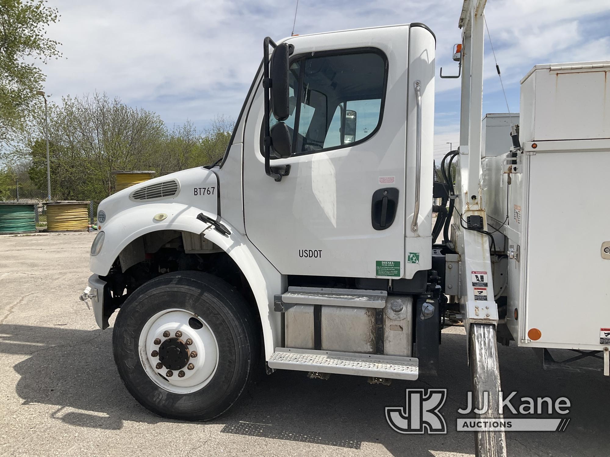 (Kansas City, MO) Altec AA55-MH, Over-Center Material Handling Bucket Truck rear mounted on 2014 Fre