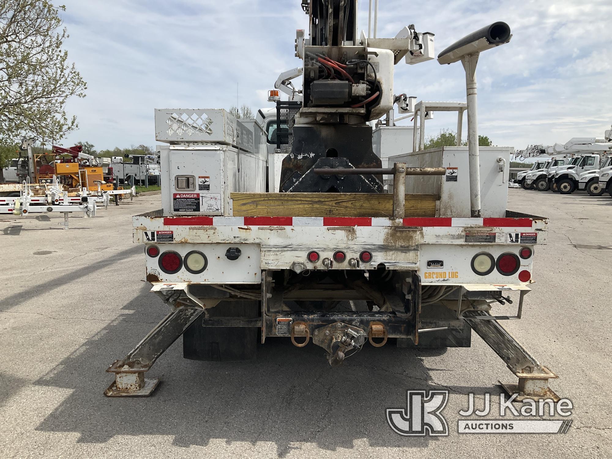 (Kansas City, MO) Altec AA755-MH, Material Handling Bucket Truck rear mounted on 2014 Freightliner M