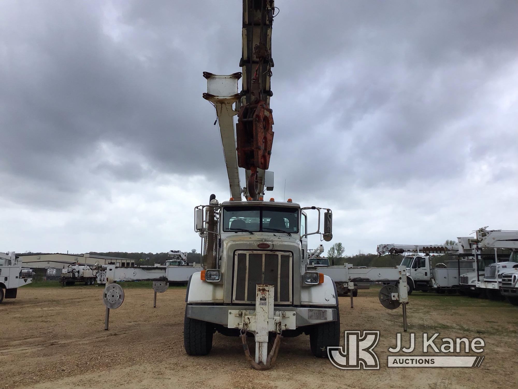 (Byram, MS) Altec AC38-127S-EJOD, Telescopic Platform/Hydraulic Crane rear mounted on 2011 Peterbilt