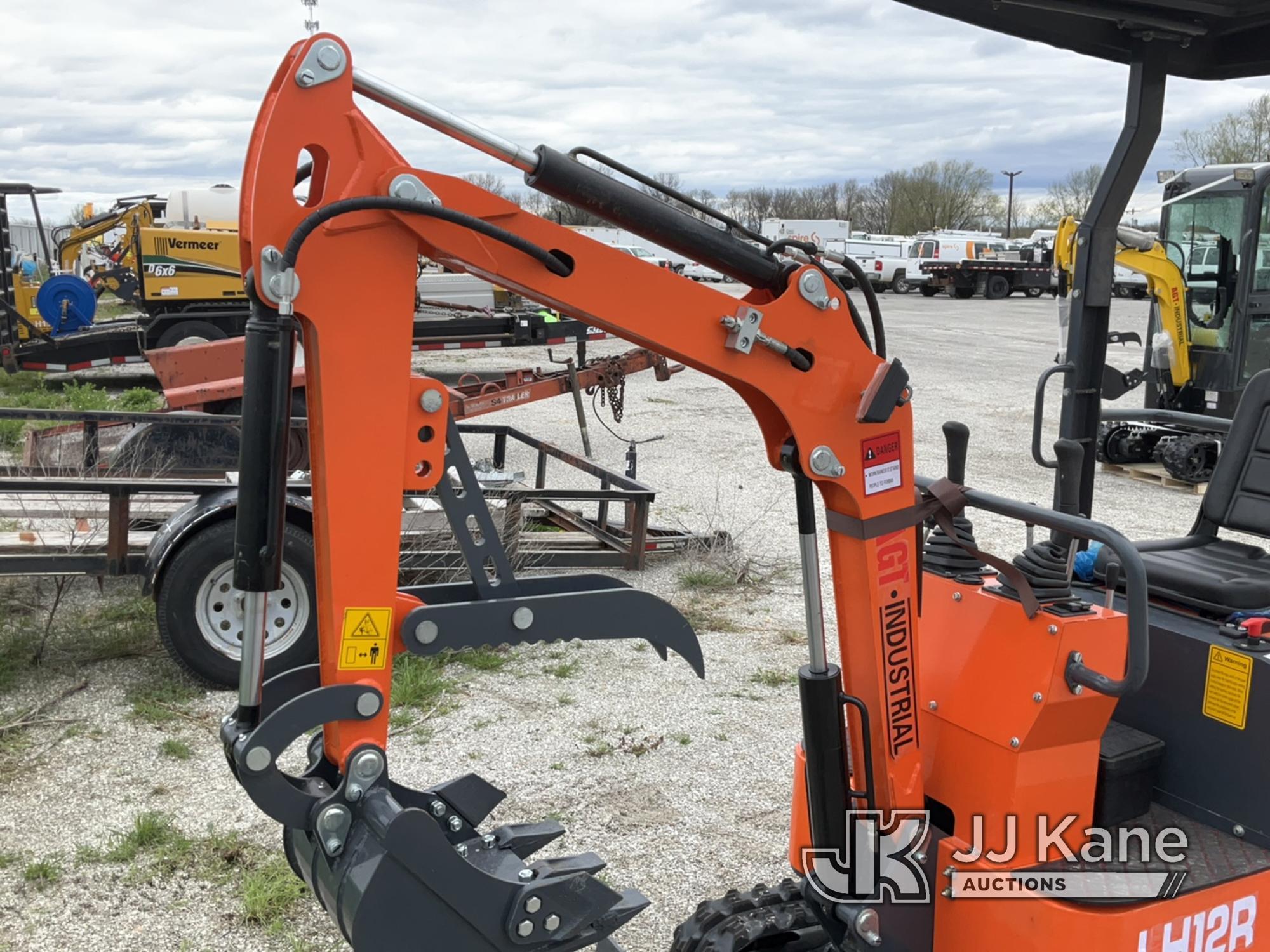 (Hawk Point, MO) 2024 AGT LH12R Mini Hydraulic Excavator New/Unused.