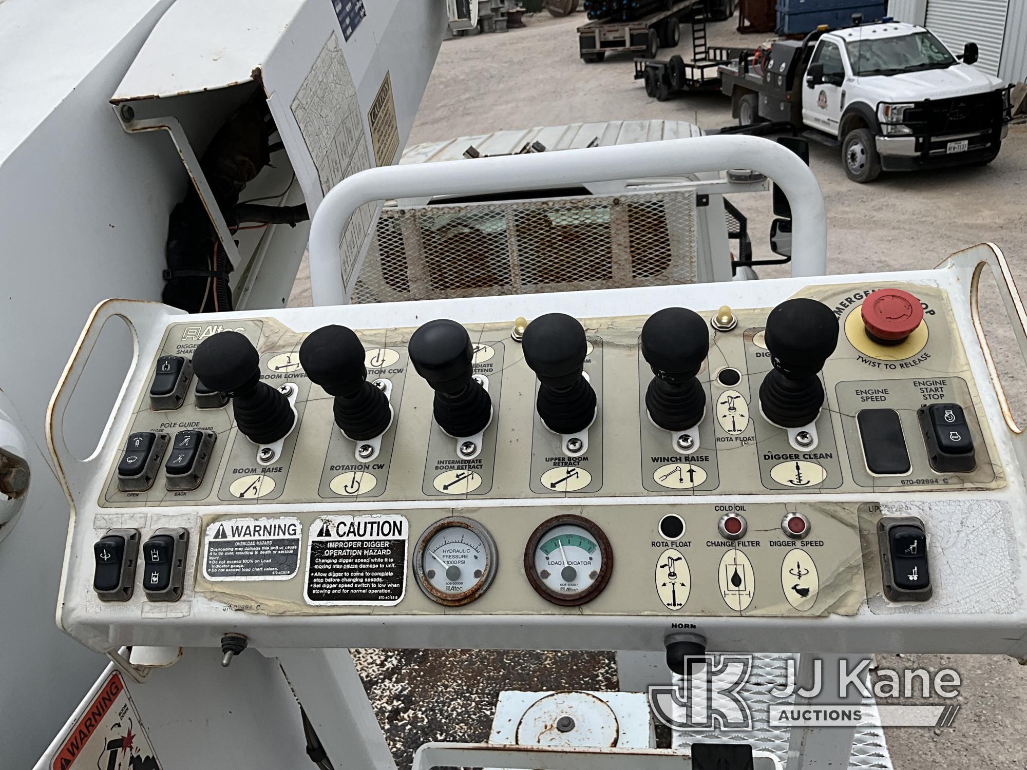 (Azle, TX) Altec DM47-TR, Digger Derrick rear mounted on 2007 International 7300 4x4 Utility Truck,