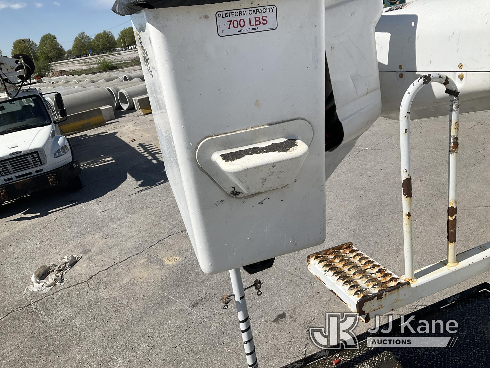 (Kansas City, MO) Altec AA55-MH, Material Handling Bucket Truck rear mounted on 2014 Freightliner M2