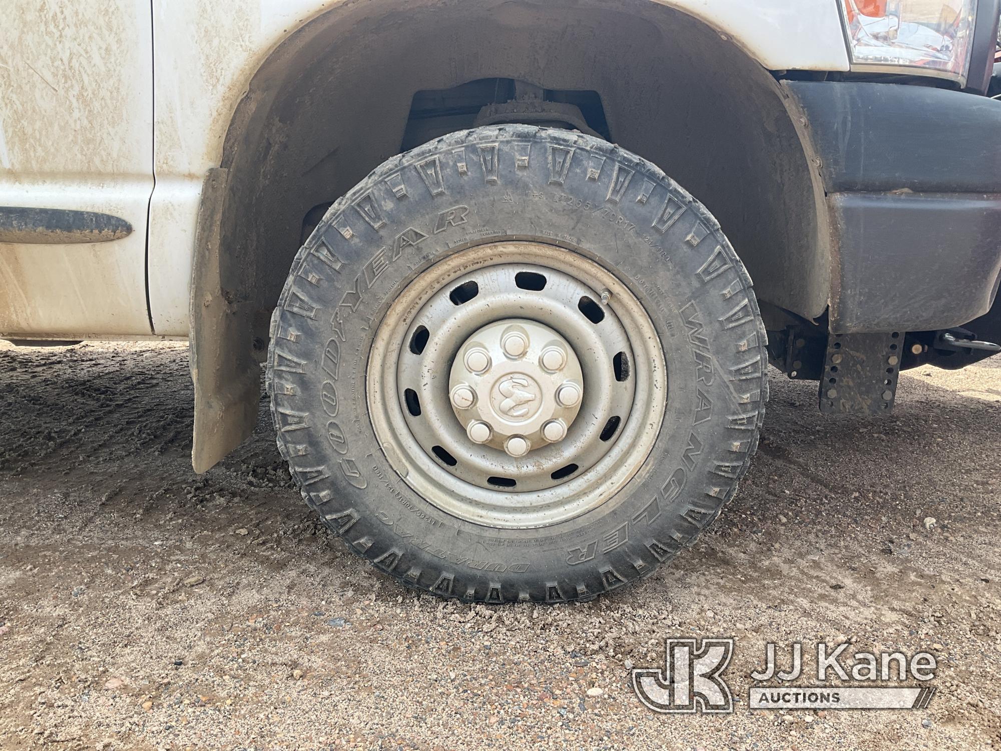 (Shakopee, MN) 2009 RAM 2500 4x4 Crew-Cab Service Truck Starts, Runs, Moves, Plow Operates, Body dam