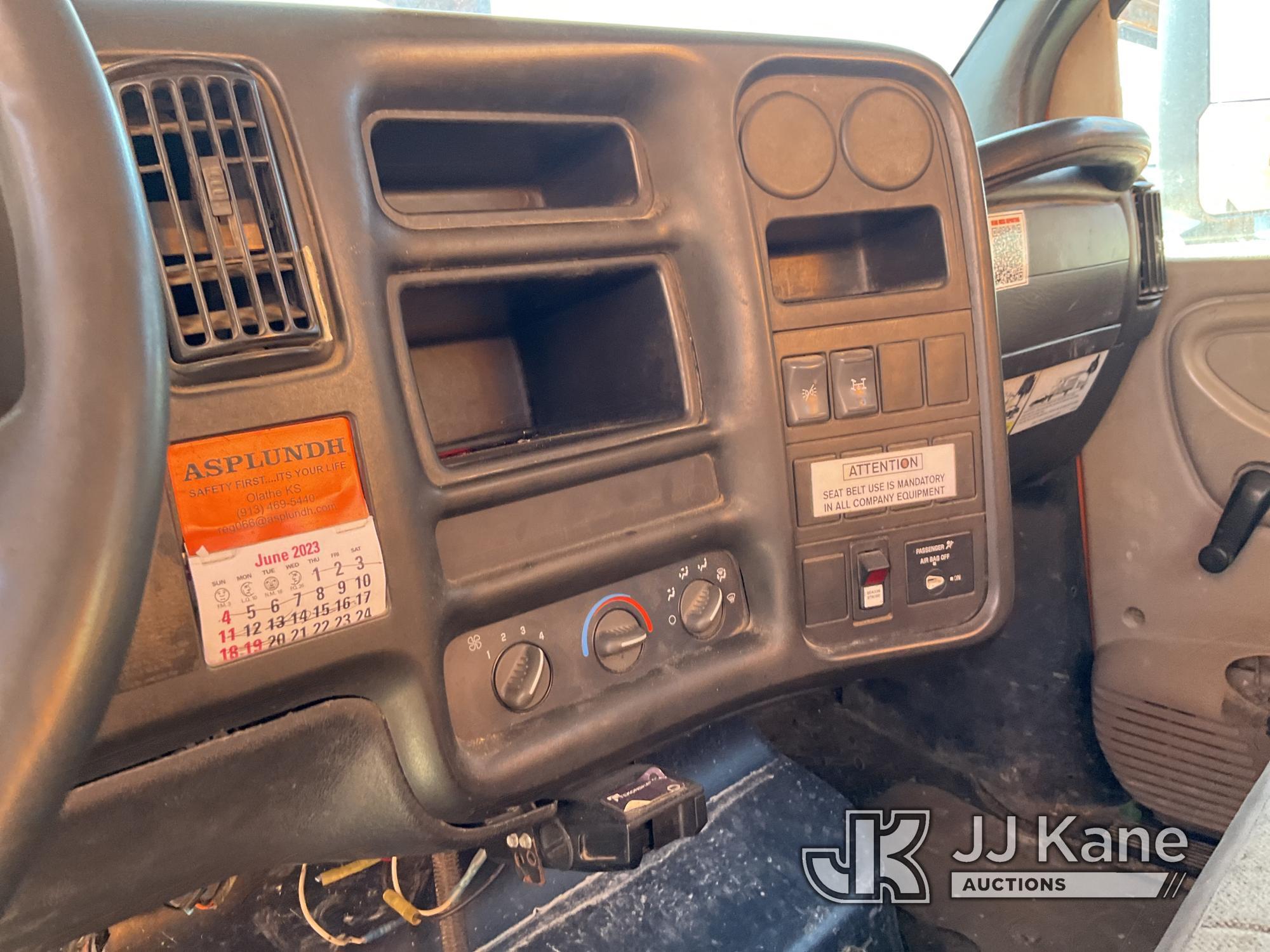 (Kansas City, MO) Altec LRV55, Over-Center Bucket Truck mounted behind cab on 2008 GMC C7500 Chipper