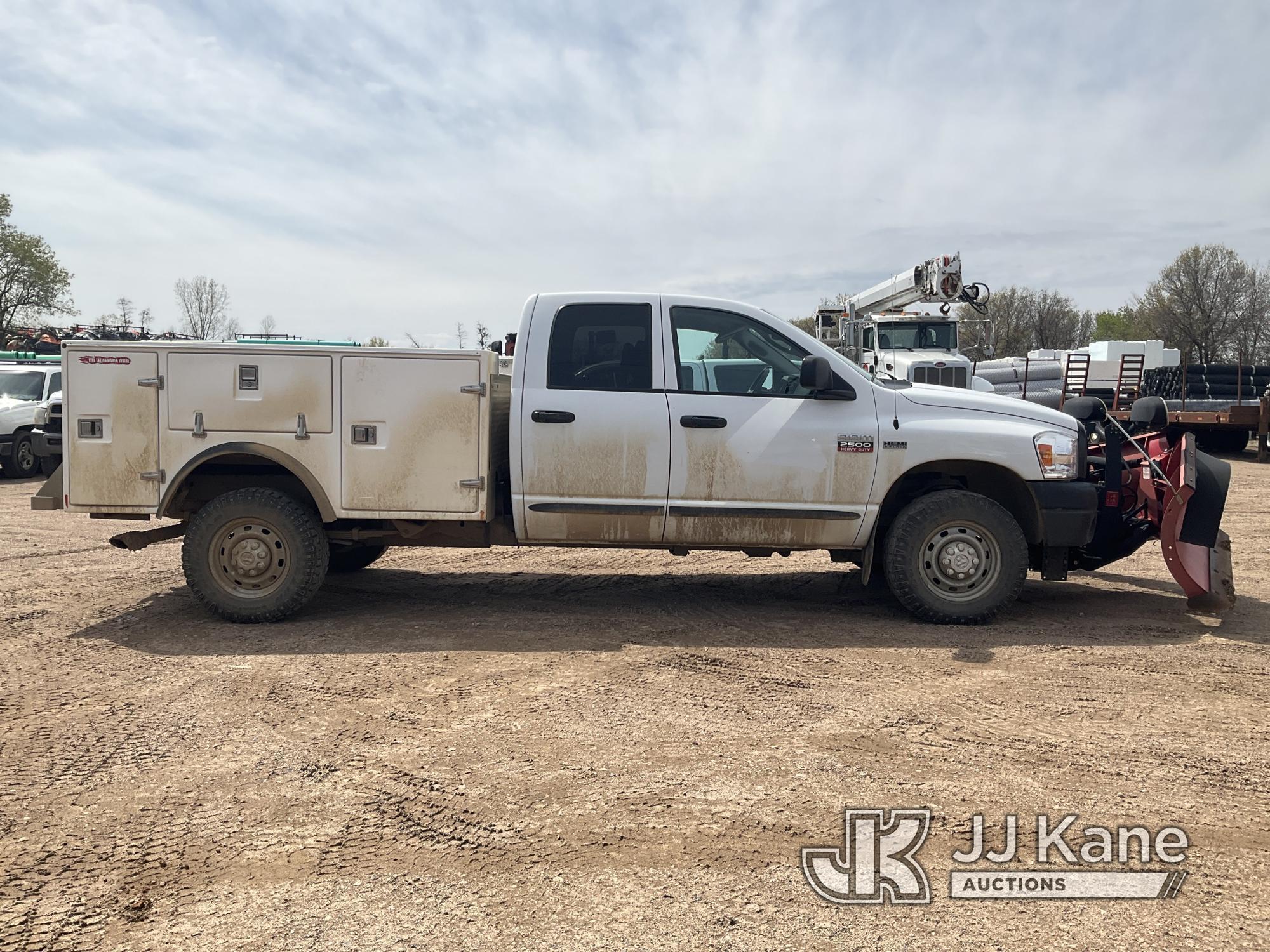 (Shakopee, MN) 2009 RAM 2500 4x4 Crew-Cab Service Truck Starts, Runs, Moves, Plow Operates, Body dam