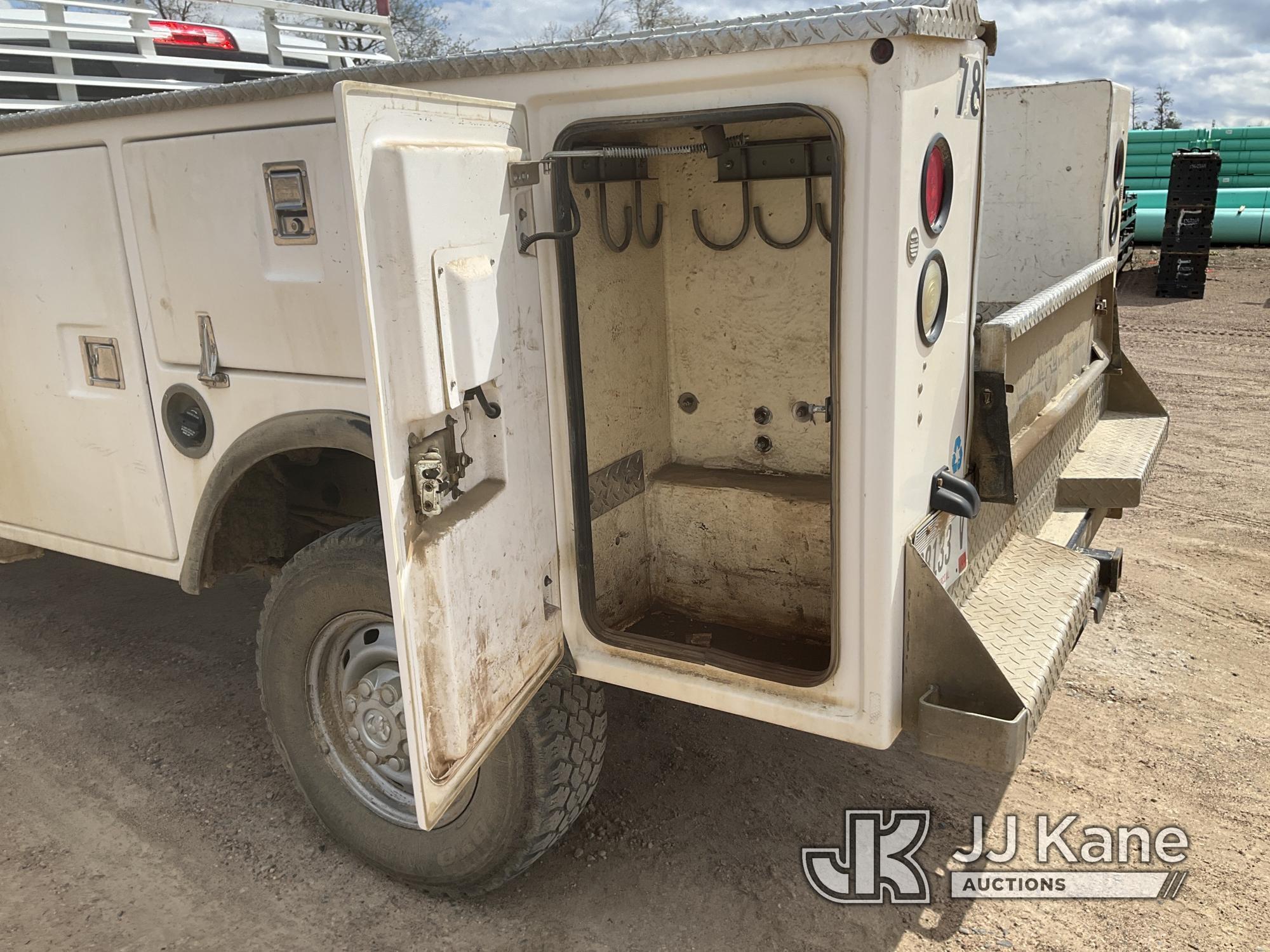 (Shakopee, MN) 2010 Dodge RAM 2500 4x4 Crew-Cab Service Truck Runs & Moves) (Jump to Start) (Exhaust