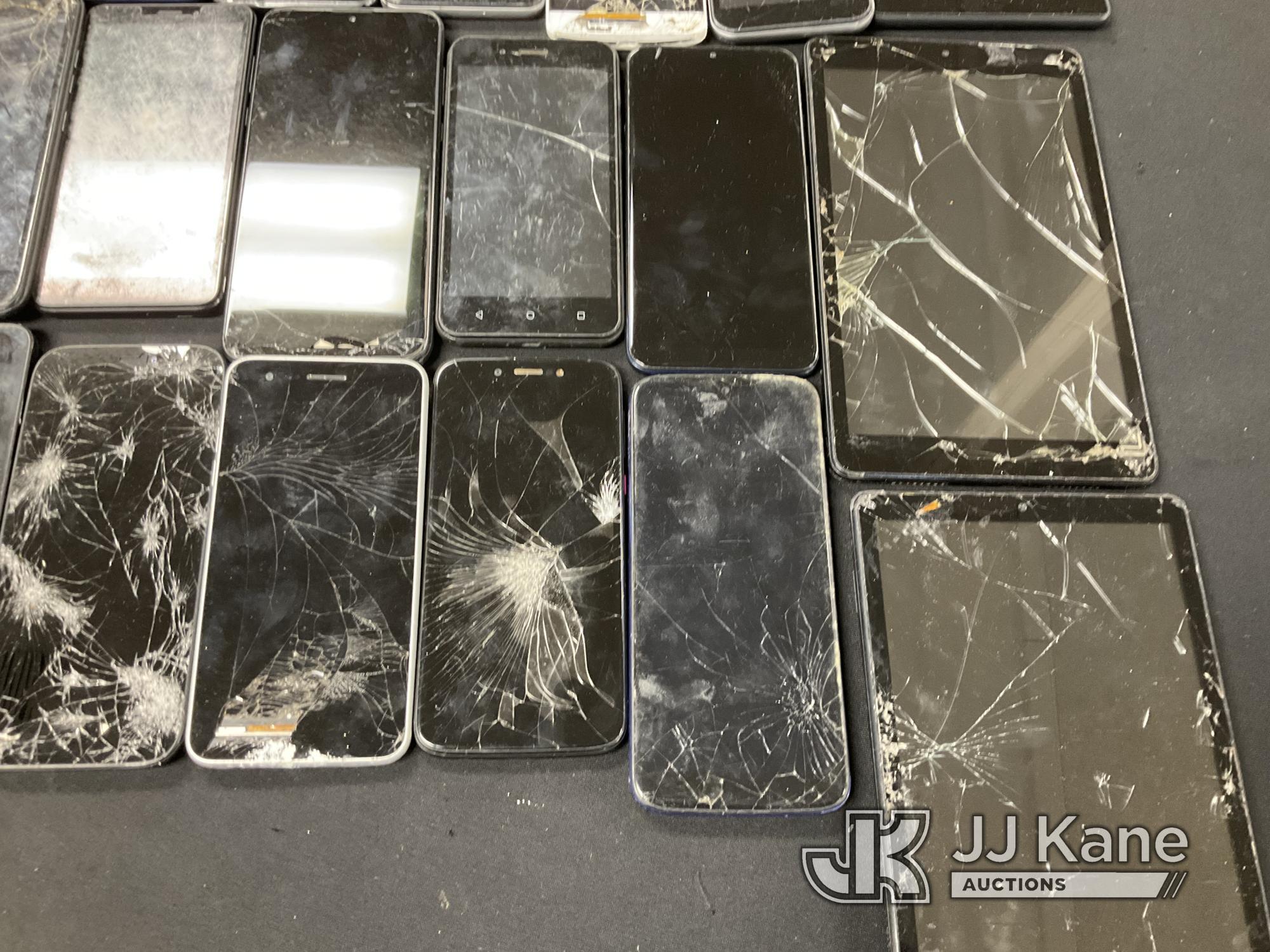 (Jurupa Valley, CA) 26 Smartphones Used