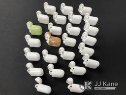 (Jurupa Valley, CA) Airpods (Used) NOTE: This unit is being sold AS IS/WHERE IS via Timed Auction an