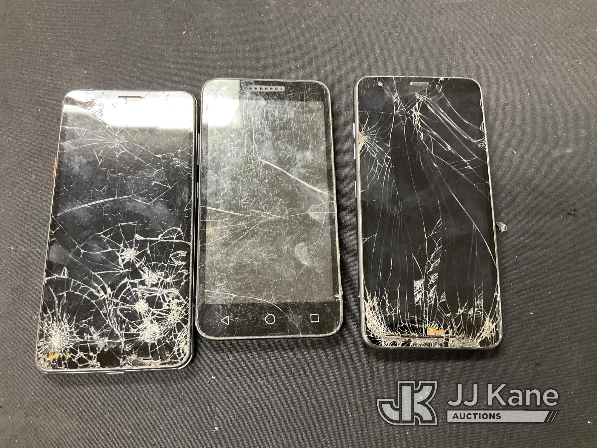 (Jurupa Valley, CA) 26 Smartphones Used