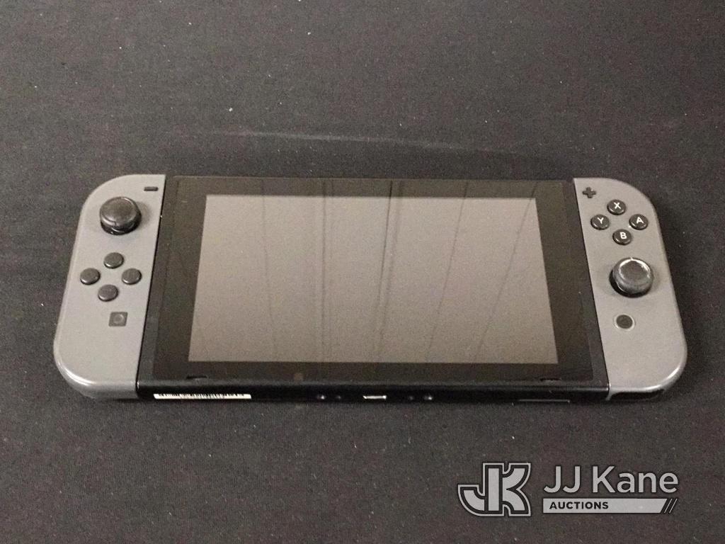 (Jurupa Valley, CA) Nintendo switch | no charger (Used ) NOTE: This unit is being sold AS IS/WHERE I