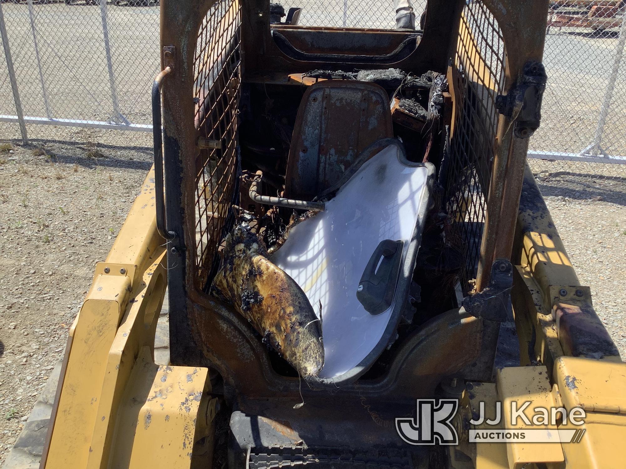 (Smock, PA) 2019 Caterpillar 299D2XHP Skid Steer Loader, Selling with attachment item #1422755 Not R