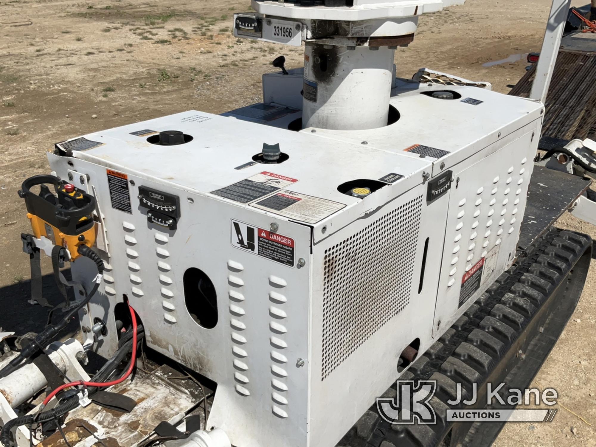 (Charlotte, MI) Altec AT37GW, Articulating & Telescopic Bucket mounted on 2017 Altec Crawler Back Ya