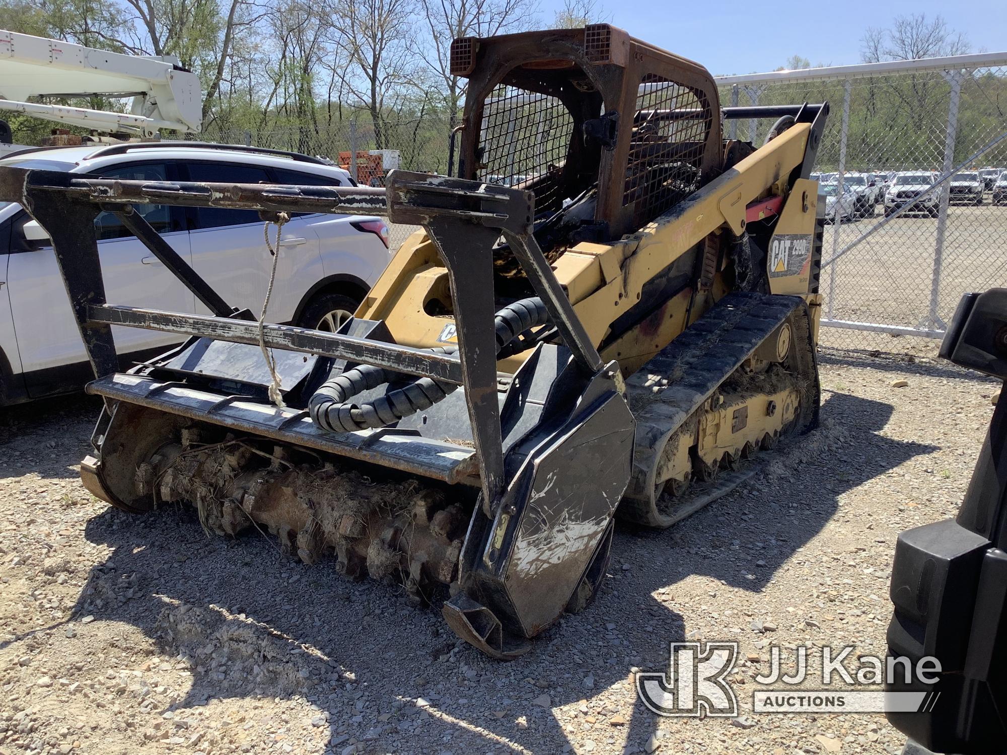 (Smock, PA) 2019 Caterpillar 299D2XHP Skid Steer Loader, Selling with attachment item #1422755 Not R