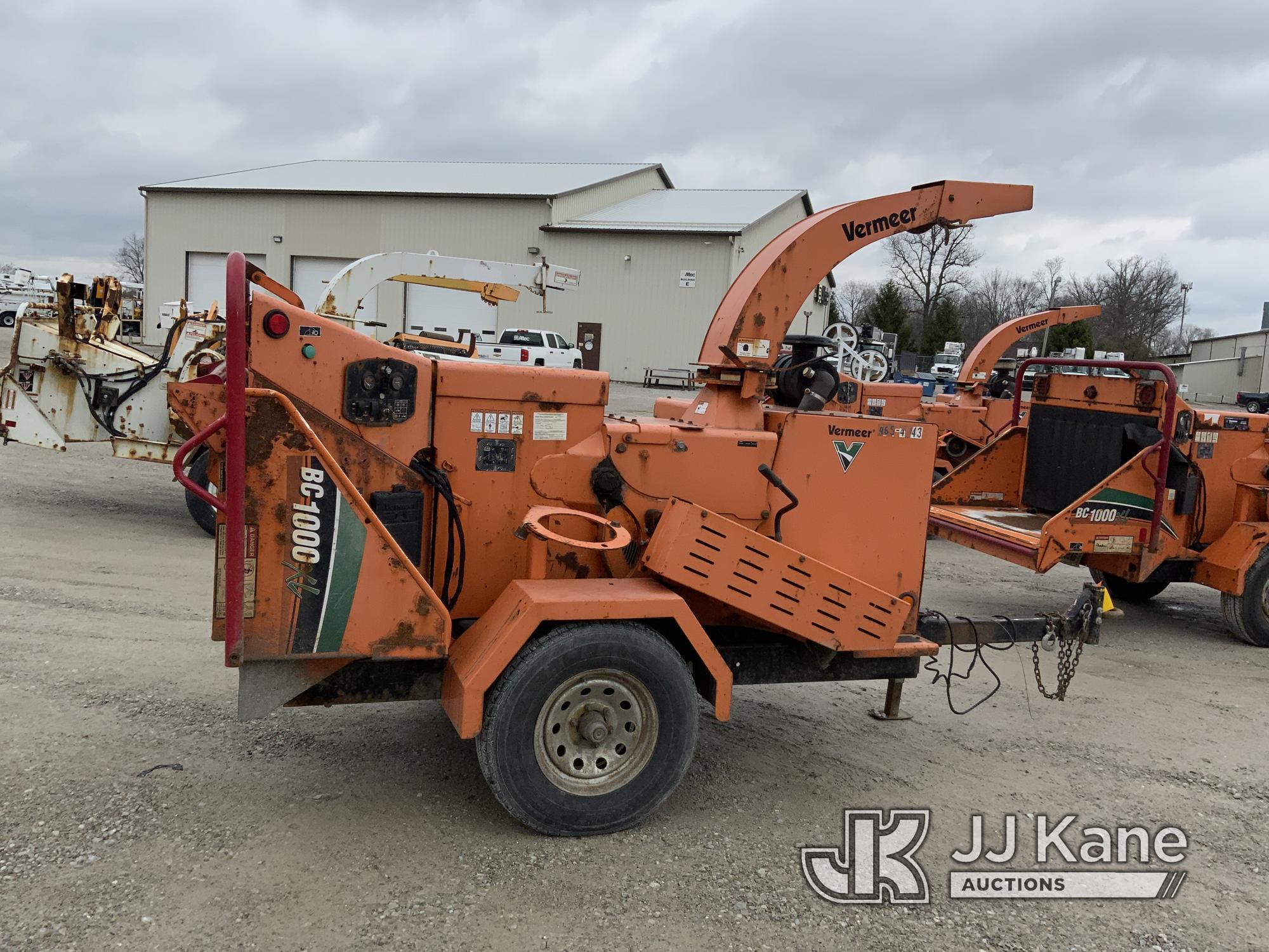 (Fort Wayne, IN) 2014 Vermeer BC1000XL Chipper (12in Drum), trailer mtd. Not Running, Condition Unkn