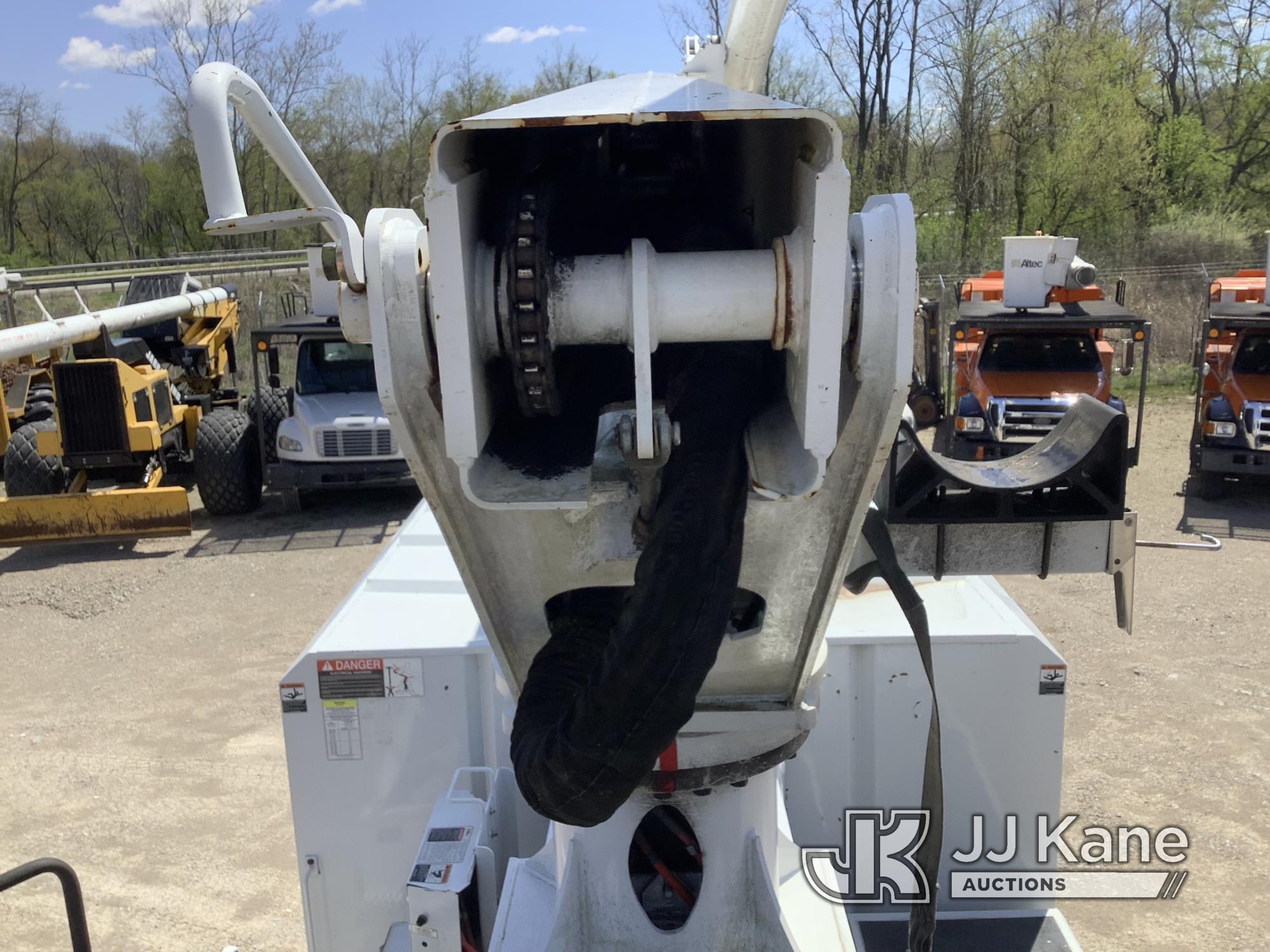 (Smock, PA) Altec LR760-E70, Over-Center Elevator Bucket mounted behind cab on 2015 International 43