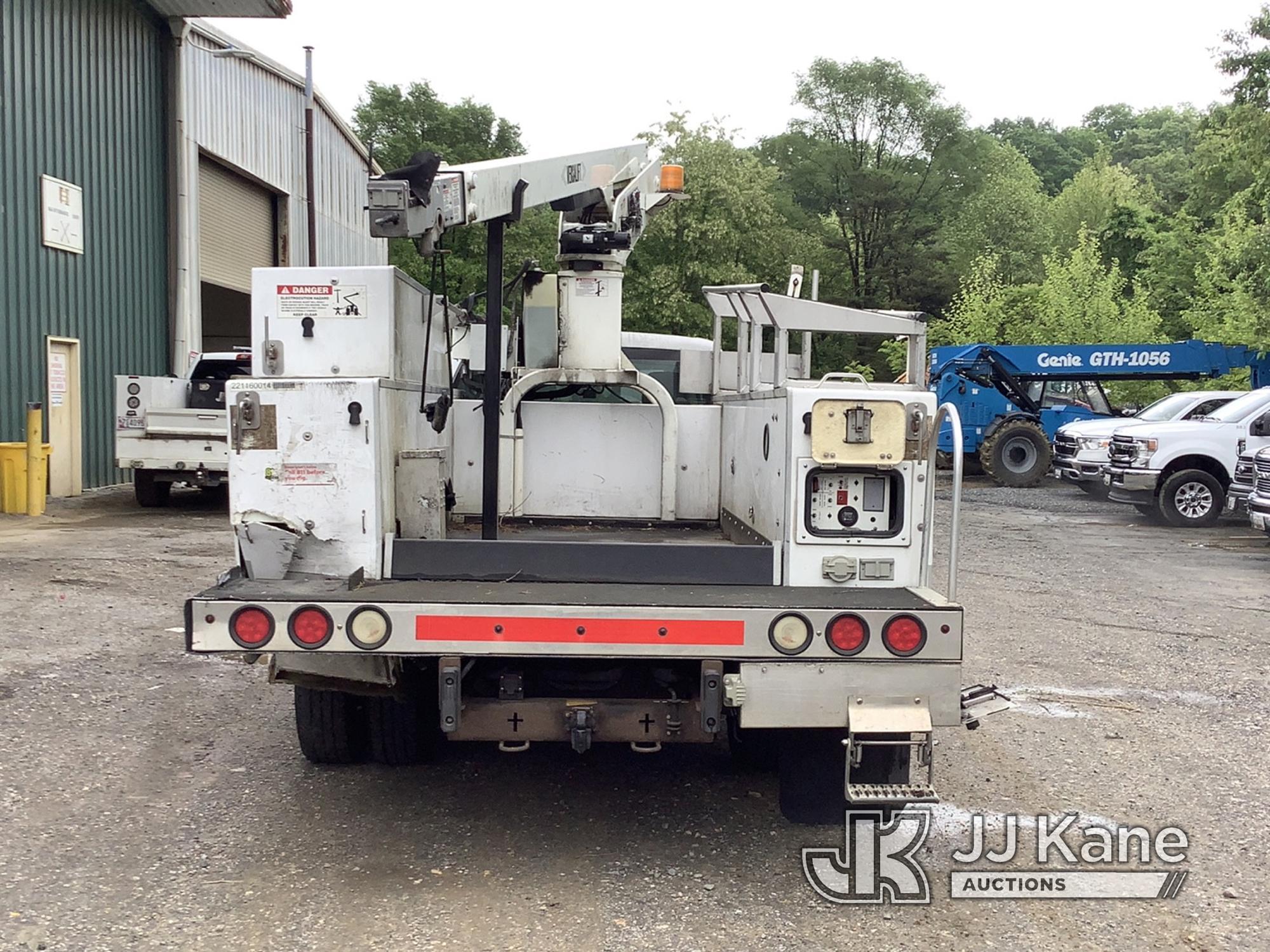 (Harmans, MD) Versalift TEL29N-03, Articulating & Telescopic Bucket mounted on 2011 Ford F350 Utilit