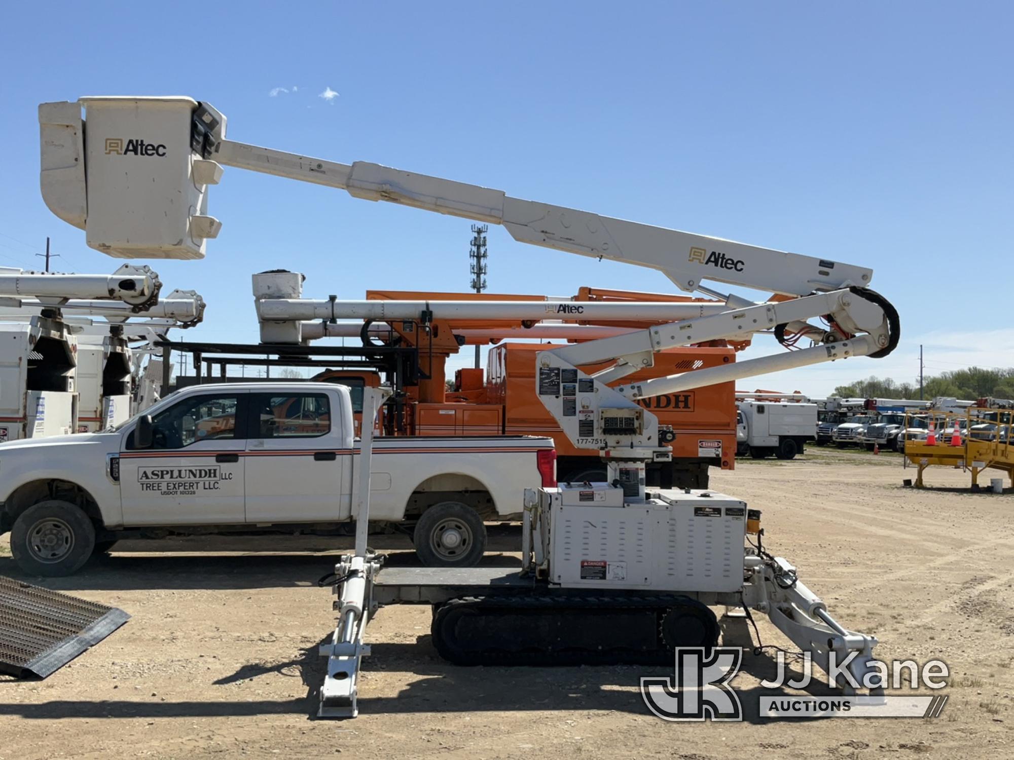 (Charlotte, MI) Altec AT37GW, Articulating & Telescopic Bucket mounted on 2017 Altec Crawler Back Ya