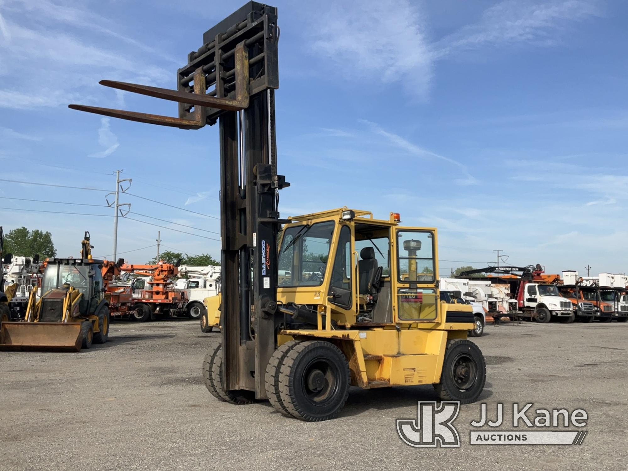 (Plymouth Meeting, PA) 2004 Daewoo D120 Solid Tired Forklift Runs Moves & Operates, Bad Fuel Shut Of