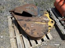 (Plymouth Meeting, PA) John Deere 12in Digging Bucket