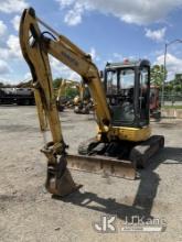 (Plymouth Meeting, PA) 2010 Komatsu PC35MR-2 Mini Hydraulic Excavator Runs Moves, & Operates, Body &