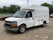 2017 Chevrolet Express G3500 Cutaway Service Van Runs & Moves) (Windshield Cracked