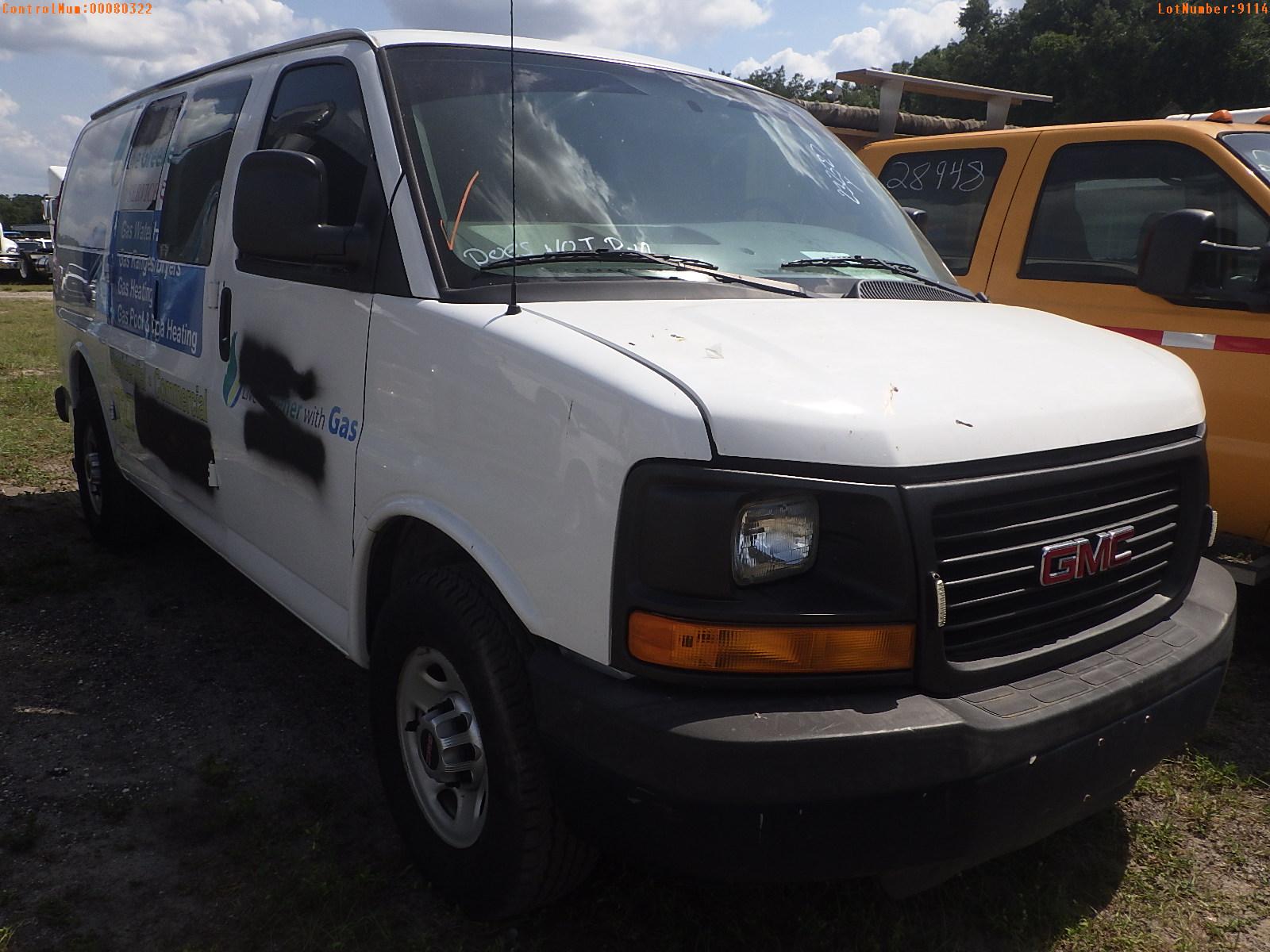 5-09114 (Trucks-Van Cargo)  Seller: Gov-City Of Clearwater 2016 GMC SAVANA