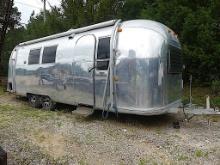 1968 Airstream 28' RV, s/n 0268J812: