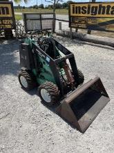 TORO DINGO 322 COMPACT SKIDSTEER