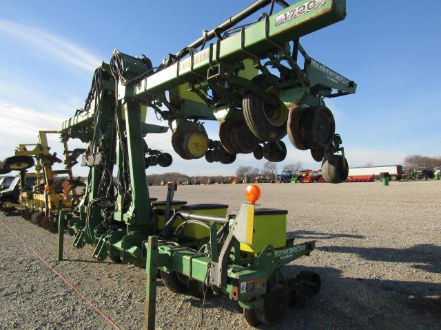 1731 1720 JOHN DEERE 12 ROW STACK FOLD PLANTER EQUIPPED WITH PERCISION PLANTING S/N:A01720R690327