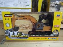 2411 CH11 HULNA DIE CAST EXCAVATOR TOY