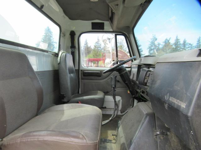 1998 INTERNATIONAL 8100 6X4 2000GAL WATER TRUCK