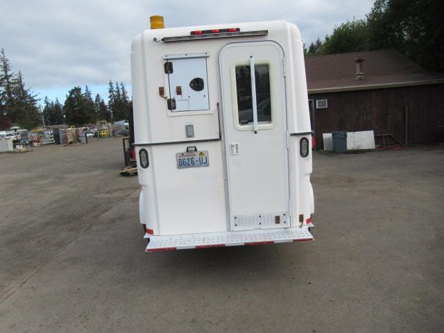 2008 PELSUE 12' SINGLE AXLE FIBER SPLICING ENCLOSED TRAILER