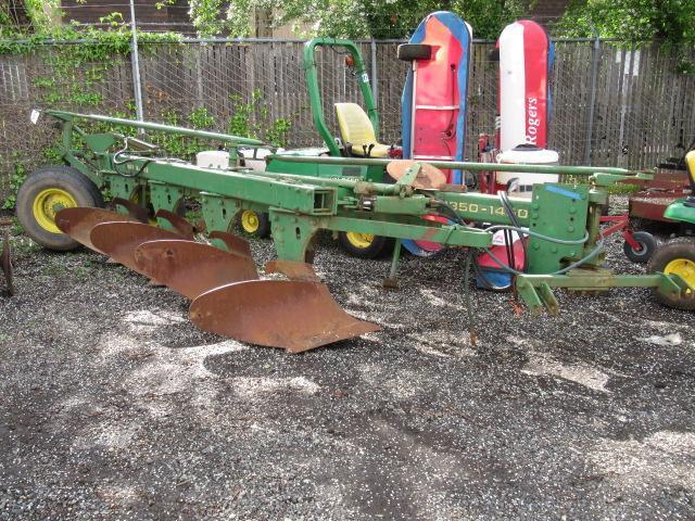 JOHN DEERE 1350-1450 4-BLADE 3 POINT HYDRAULIC BOTTOM PLOW