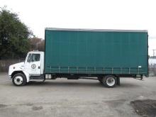 2001 FREIGHTLINER FL70 25' CURTAIN SIDE BOX TRUCK