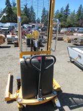 ULINE H-2651 ELECTRIC STRADDLE STACKER, 2200LB CAPACITY, 42'' X 4'' FORKS, 12V, SER#: 25150300272