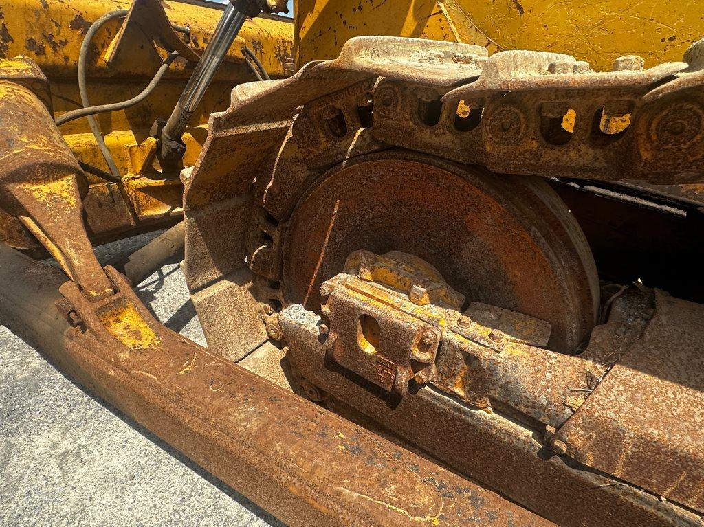 1969 CAT D6C CRAWLER TRACTOR