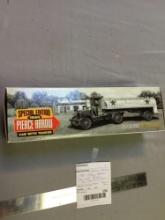 special edition, 1920 Pierce arrow cab with tanker, diecast metal bank collectible Texaco serie