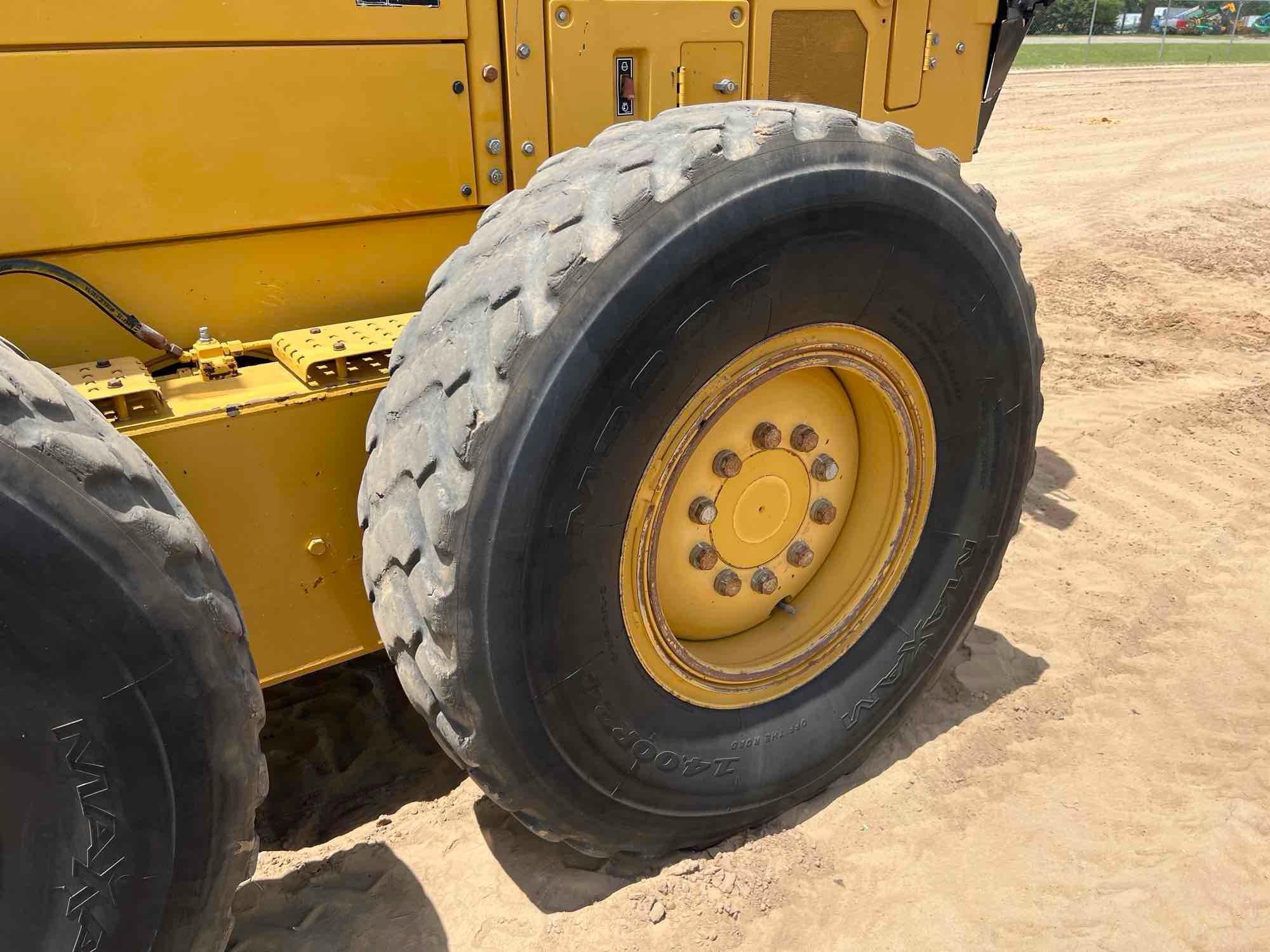 2013 CATERPILLAR 12M2 MOTOR GRADER