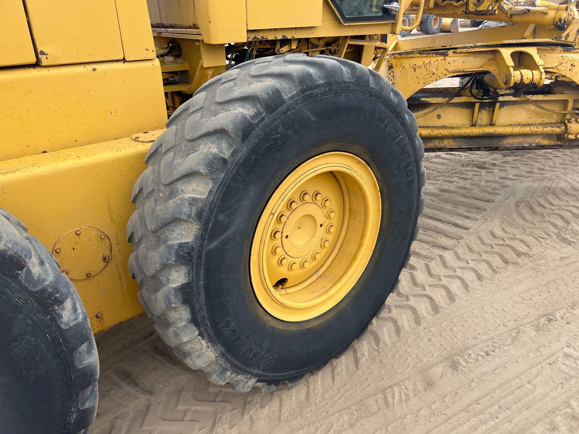 1991 JOHN DEERE 770B MOTOR GRADER