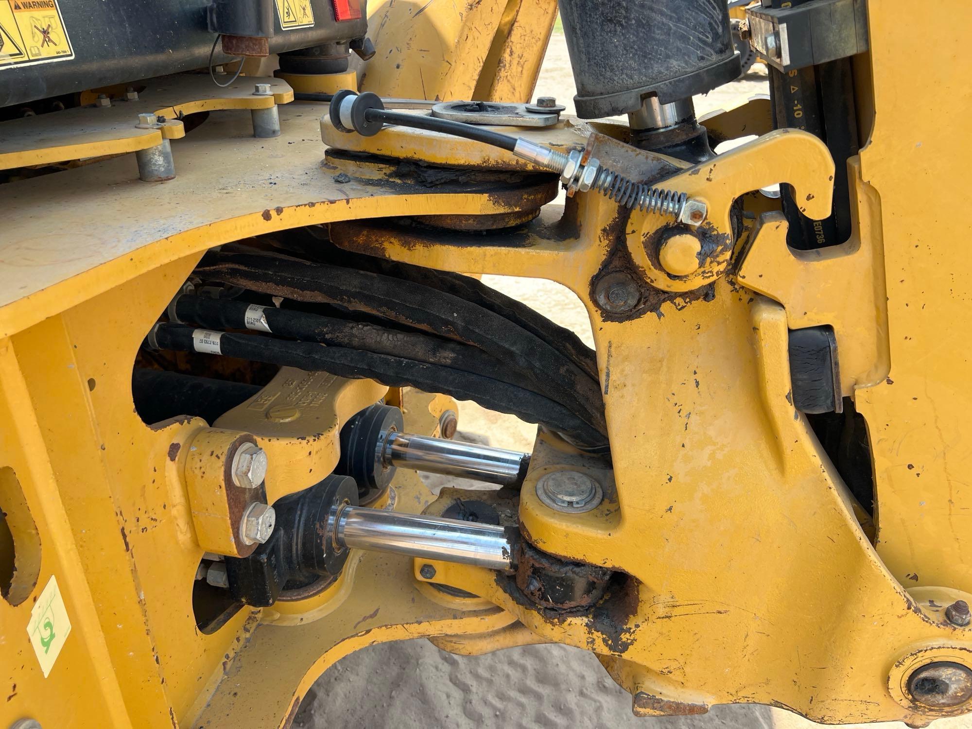 2015 CATERPILLAR 420F2 IT BACKHOE