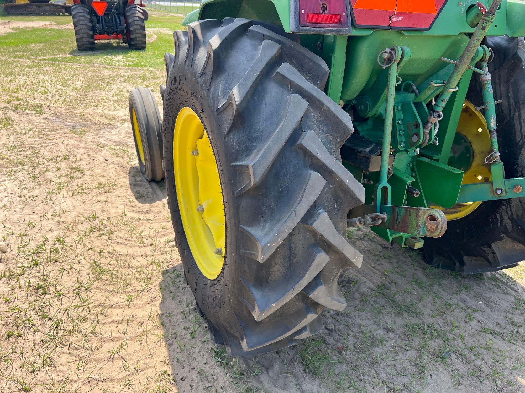 1996 JOHN DEERE 990 TRACTOR