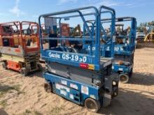 GENIE GS-1930 ELECTRIC SCISSOR LIFT