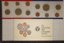 1992 US MINT SET (UNC) P/D (WITH ENVELOPE)