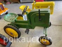 JOHN DEERE LA CUSTOM PEDAL TRACTOR